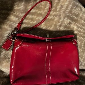 Coach RED patent leather wristlet- VINTAGE FIND Excellent used condition
